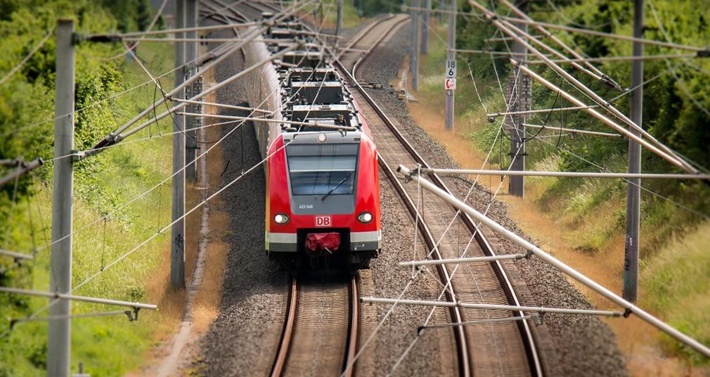 Będzie szybka kolej z Krakowa do Nowego Sącza? – Senacka Komisja Infrastruktury zwróciła się w tej sprawie do premier Beaty Szydło
