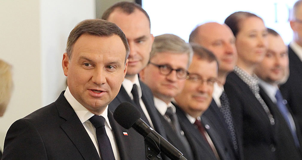 Prezydent RP Andrzej Duda odznaczył starostę nowosądeckiego Marka Pławiaka Złotym Krzyżem Zasługi