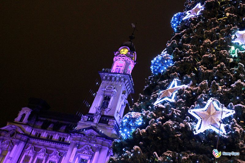 Nowy Sącz: Miasto stroi się na Święta [zdjęcia]