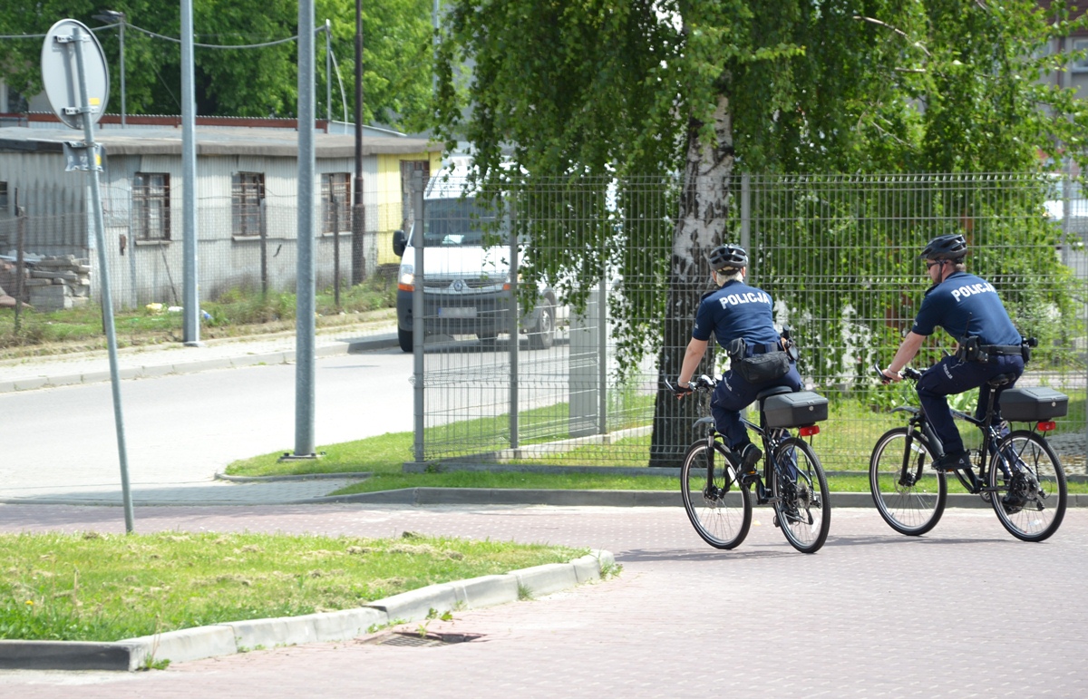 Policjanci na rowerach - Fot. KM Policji Nowy Sącz