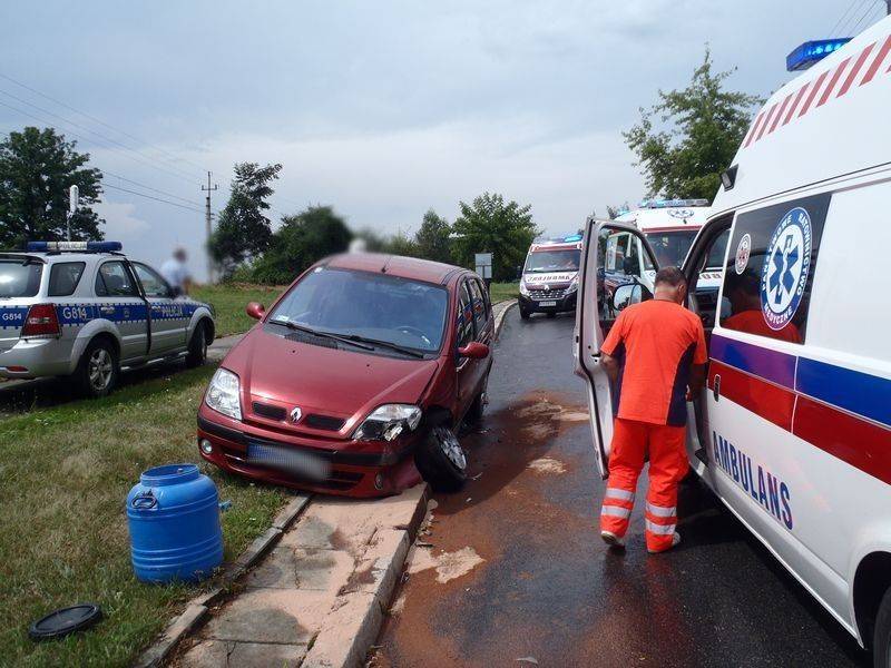 Nowy Sącz: Zderzenie dwóch samochodów na ul. Węgierskiej
