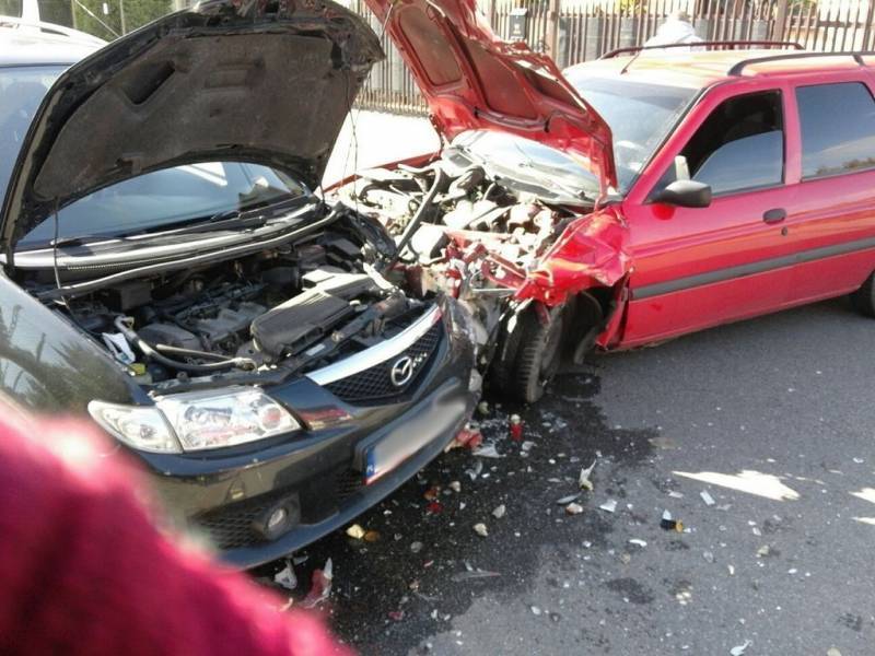 Nowy Sącz: Zderzenie dwóch samochodów osobowych na ul. Ogrodowej