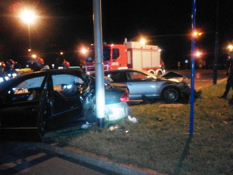 Nowy Sącz: zderzenie dwóch samochodów osobowych na ul. Królowej Jadwigi