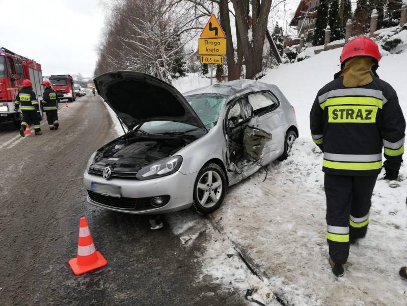Podole Górowa: Jedna osoba poszkodowana po zderzeniu dwóch samochodów