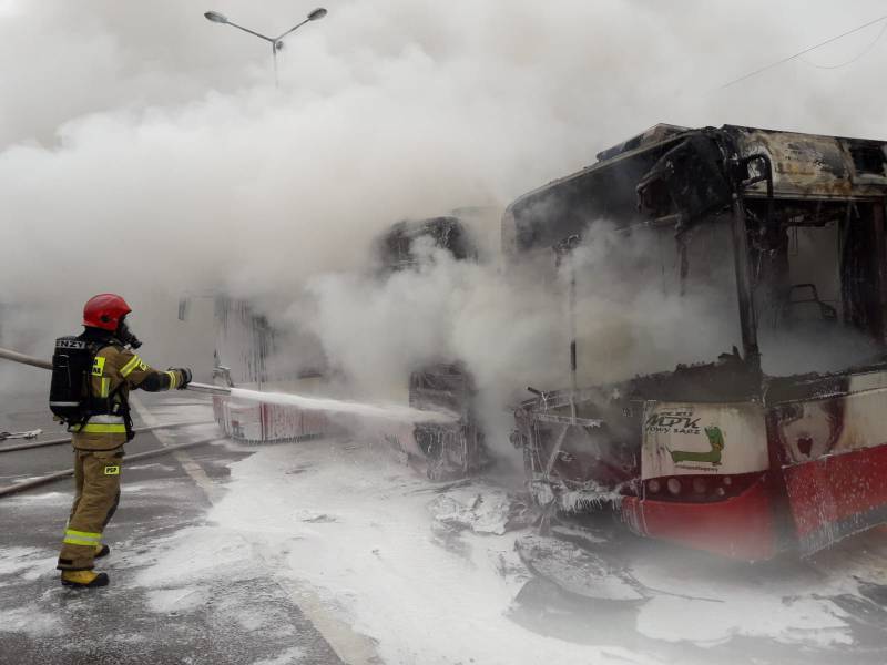 Nowy Sącz. W zajezdni MPK spłonęły trzy autobusy
