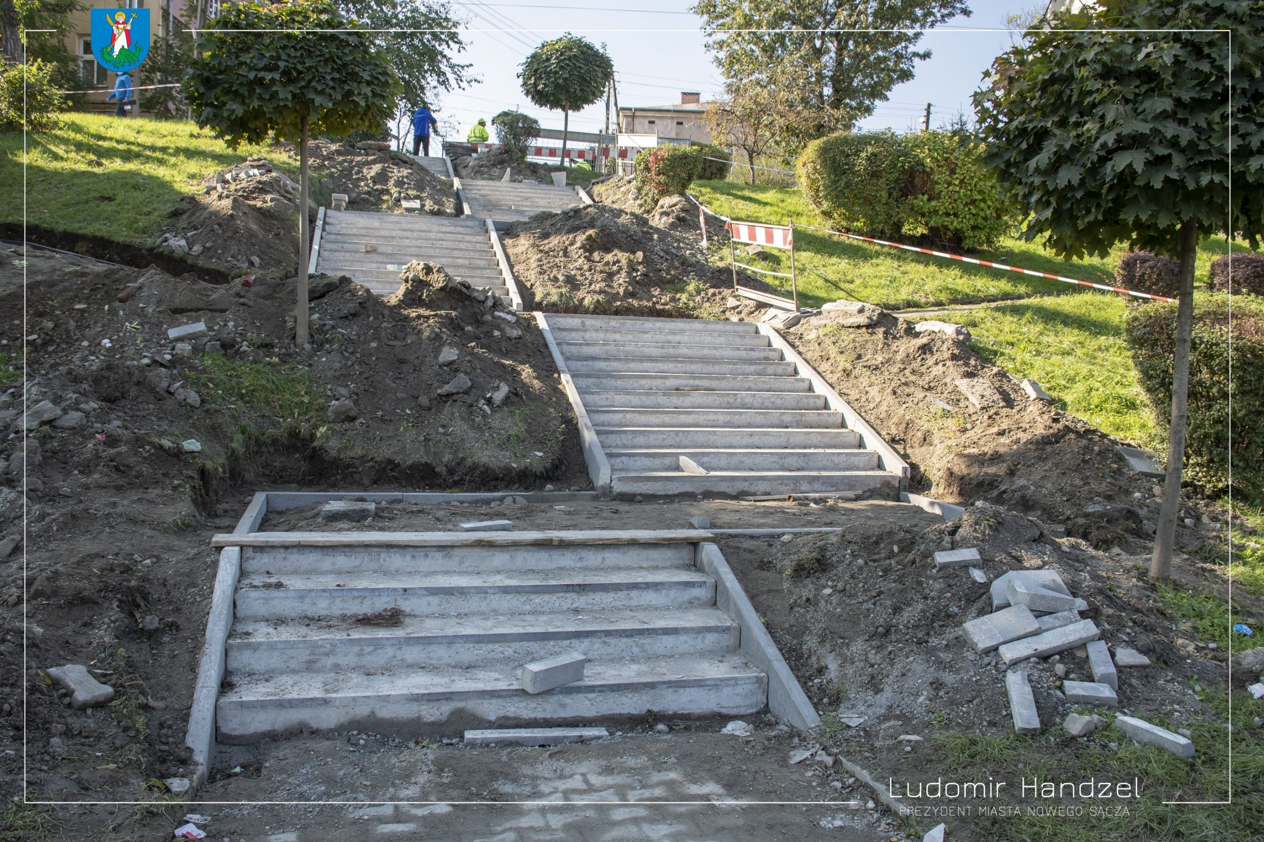 Remont schodów łączących Bulwar Narwiku z ul. Matejki - fot. UMNS