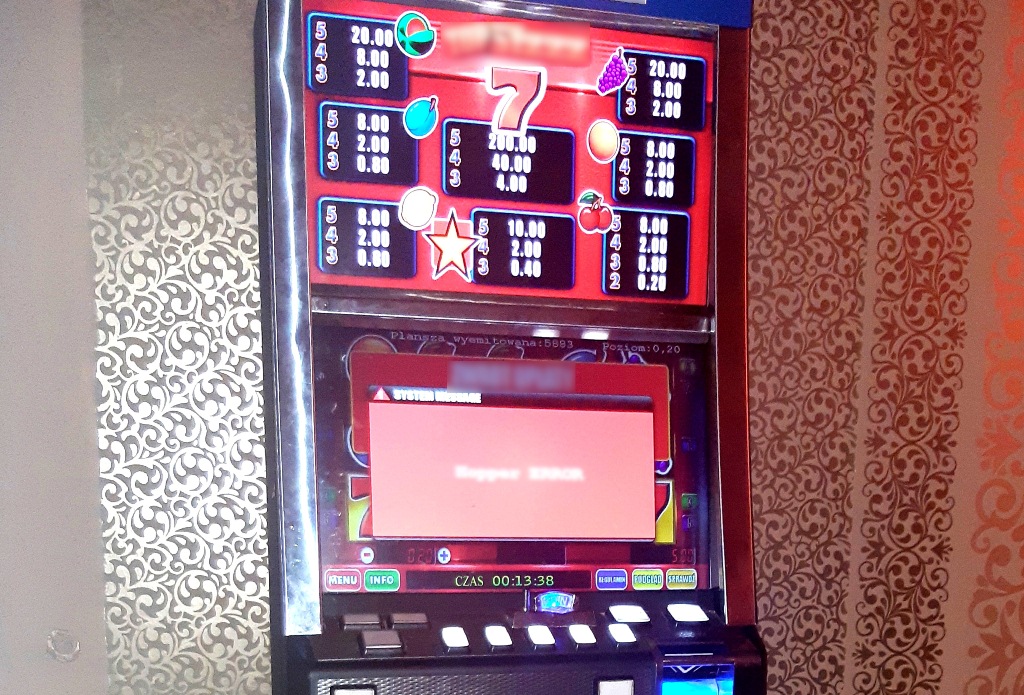 Nowy Sącz. Policjanci zabezpieczyli nielegalne automaty do gier hazardowych