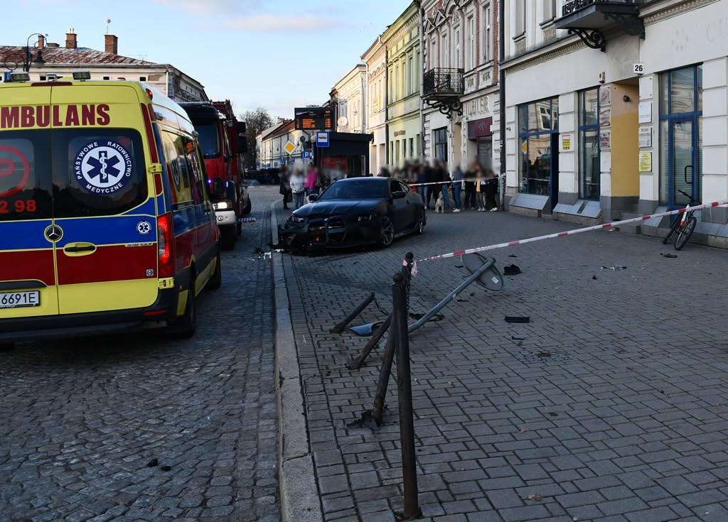 Nowy Sącz. Zarzuty dla 22-letniego kierowcy BMW. Grozi mu 8 lat więzienia